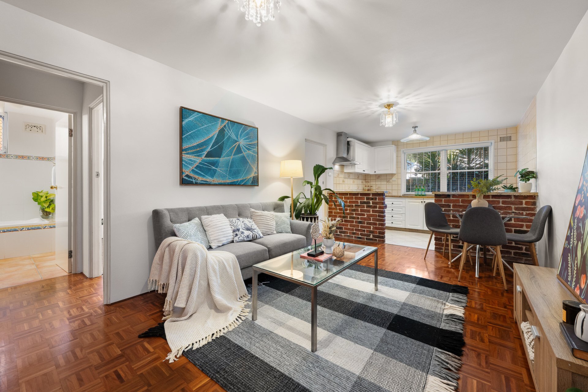 3 486 illawarra road